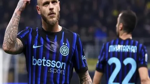 生化危机：安魂曲里昂成热门网络男友